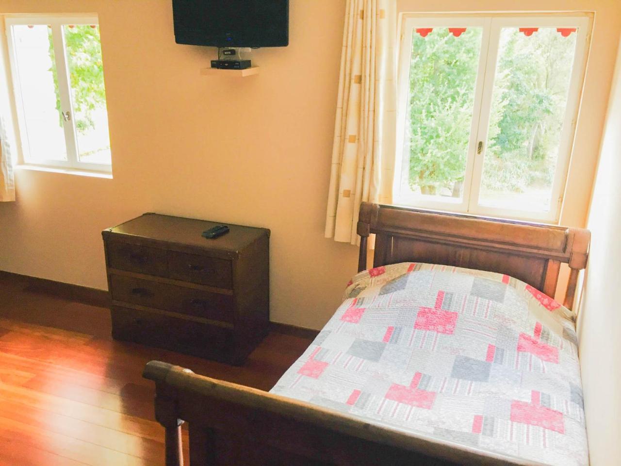 Domaine De Rochebelle Bed and Breakfast La Cadiere-et-Cambo Εξωτερικό φωτογραφία